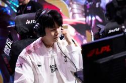 TheShy回归赛场，大胜首场状态亮眼，C9观众沸腾！的简单介绍