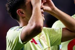 内马尔爆冷击败西班牙队，突破纪录引爆全场！的简单介绍