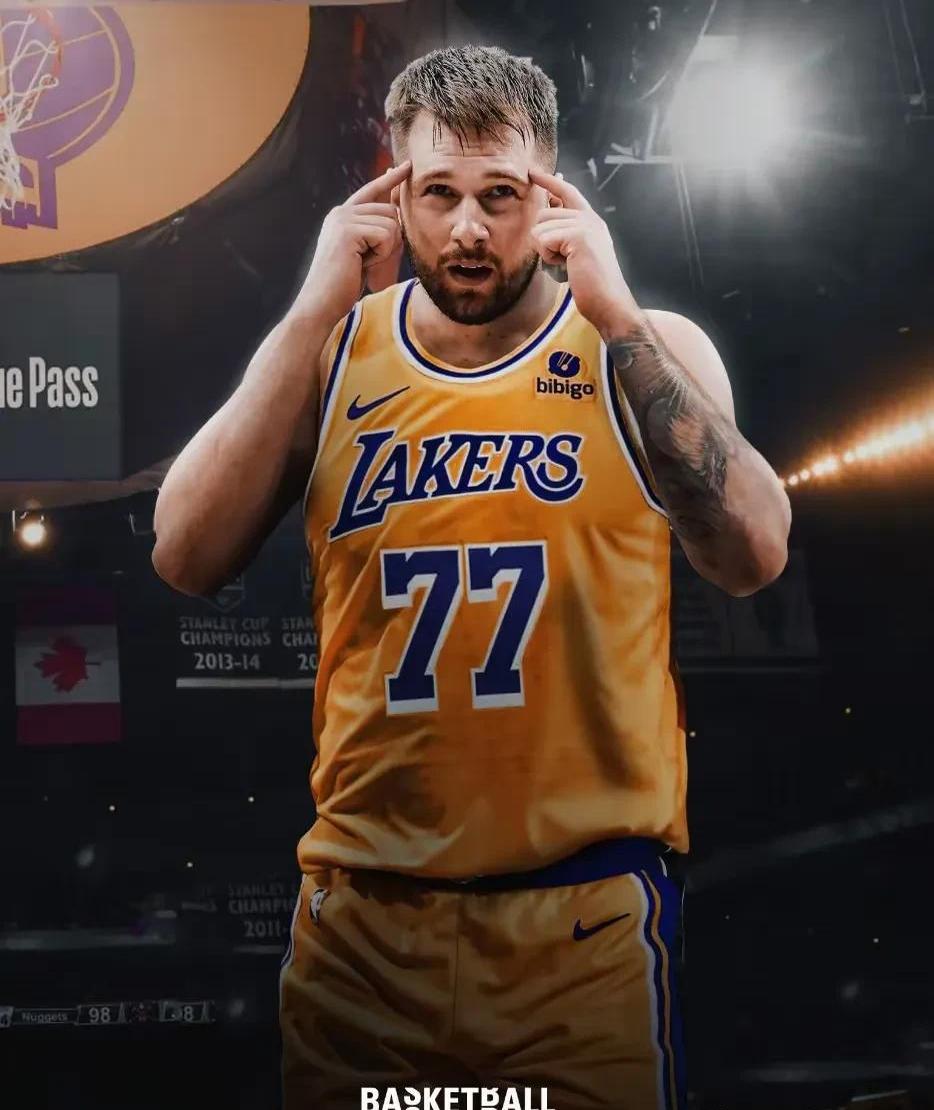 湖人不断突破！，浓眉哥连续二十场比赛得分超过出色发挥热度持续攀升的简单介绍