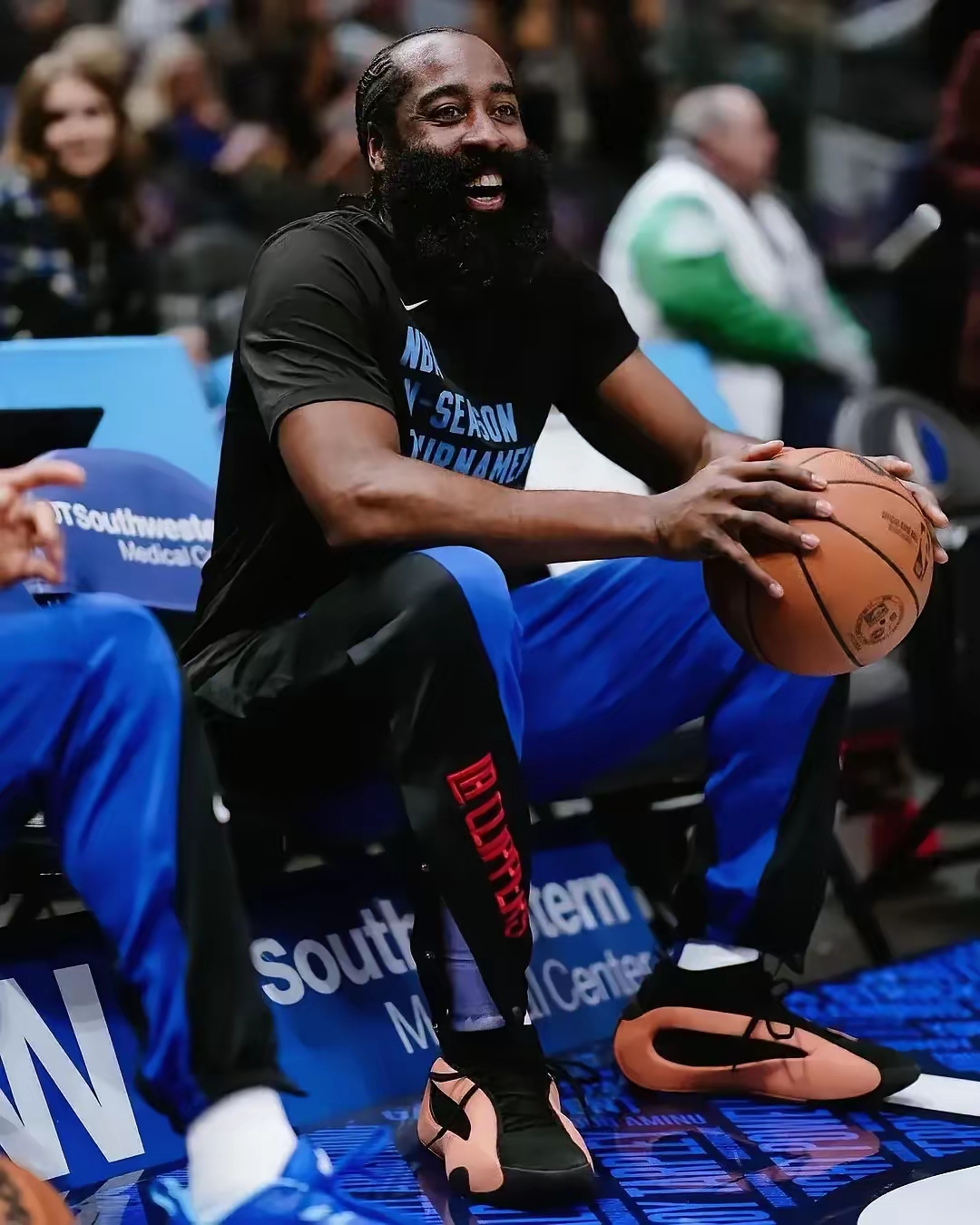 关于哈登新星赛事规则更新表现惊艳，RNG未来可期！的信息