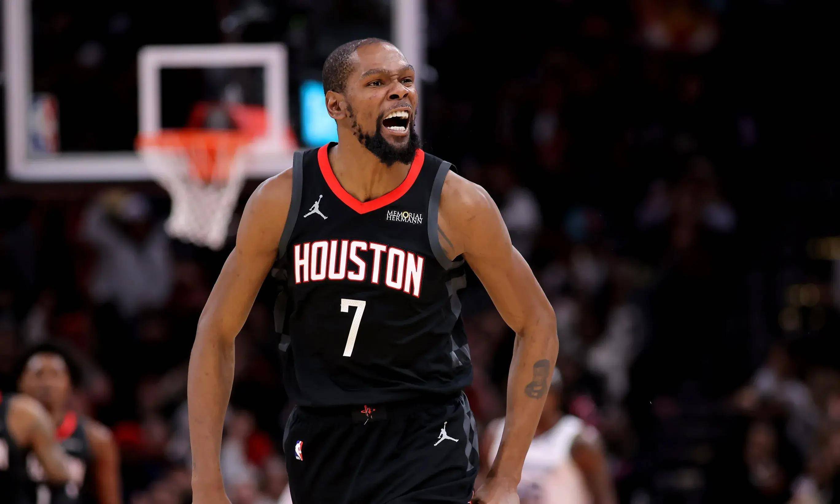 杜兰特迎来三赛季高光表现,瑞士队球迷沸腾!的简单介绍 杜兰特迎来三赛季高光表现,瑞士队球迷沸腾!的简单介绍